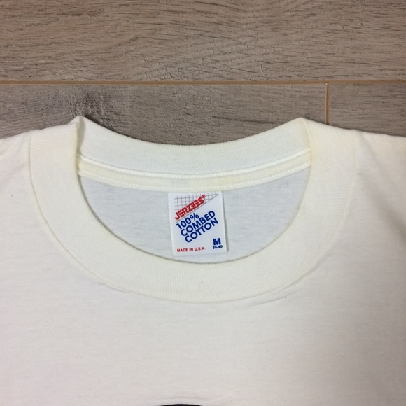 80's 90's Polar Hard Rock Cafe Juneau Alaska Tee - Picture 3 of 7